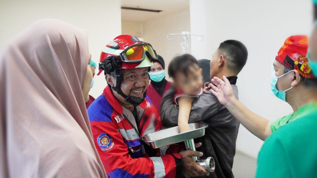 Tangan Bocah 3 Tahun Terjepit Penggiling Daging, Diselamatkan di RSUD Labuang Baji