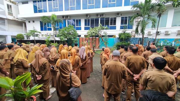 RSUD Labuang Baji. Apel ini dipimpin langsung oleh Plt. Direktur RSUD Labuang Baji dr. Muhammad Ichsan Mustari, M.H.M.