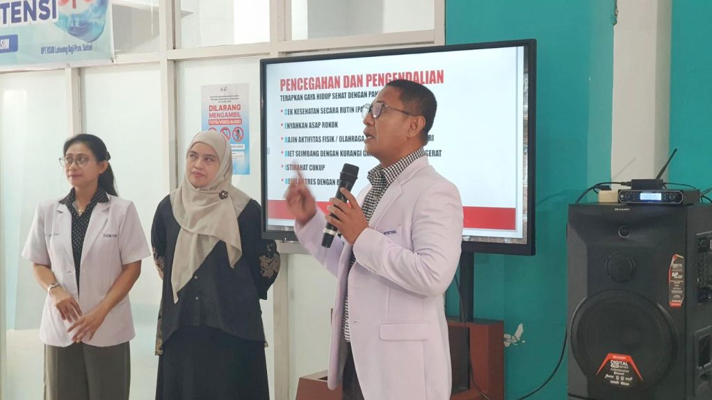 RSUD Labuang Baji Gelar Edukasi Kesehatan dalam Peringatan Hari Hipertensi Sedunia 2026
