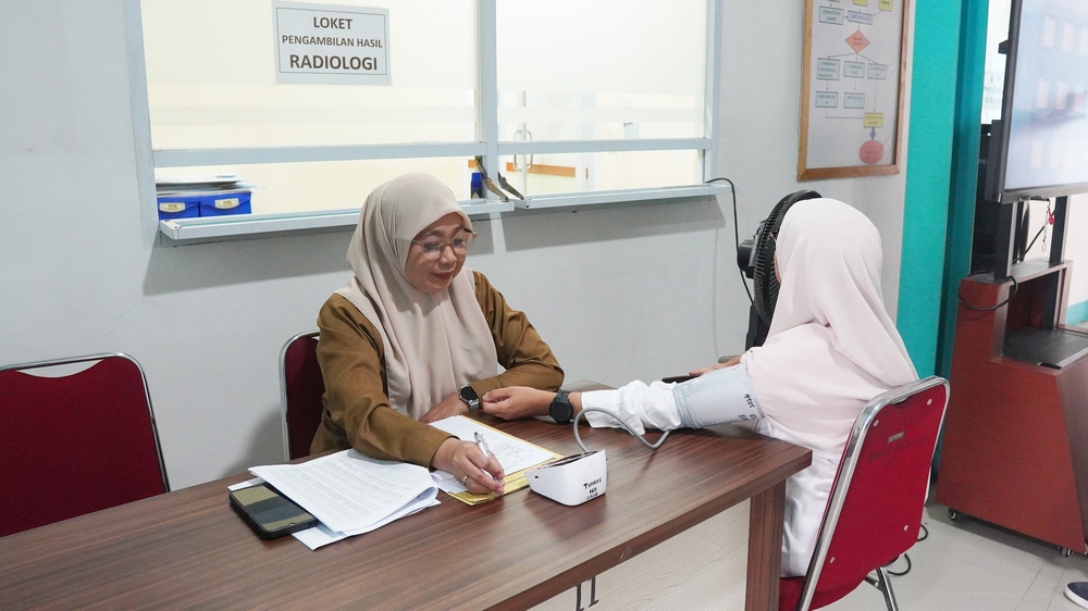 RSUD Labuang Baji Gelar Screening Kanker Payudara Gratis, Ratusan Ibu Padati Instalasi Radiologi.
