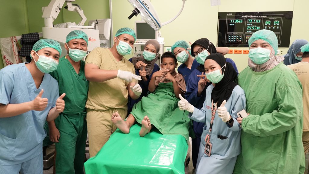 Pelayanan Berbusana Adat Sulsel hingga Sunatan Massal dan Donor Darah, RSUD Labuang Baji Semarakan HUT ke-357 Sulawesi Selatan